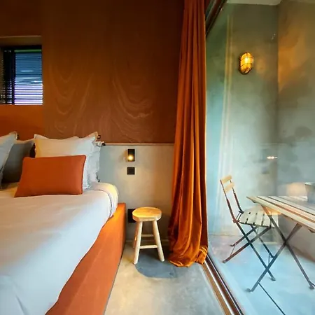 Bbrut Bed & Breakfast *